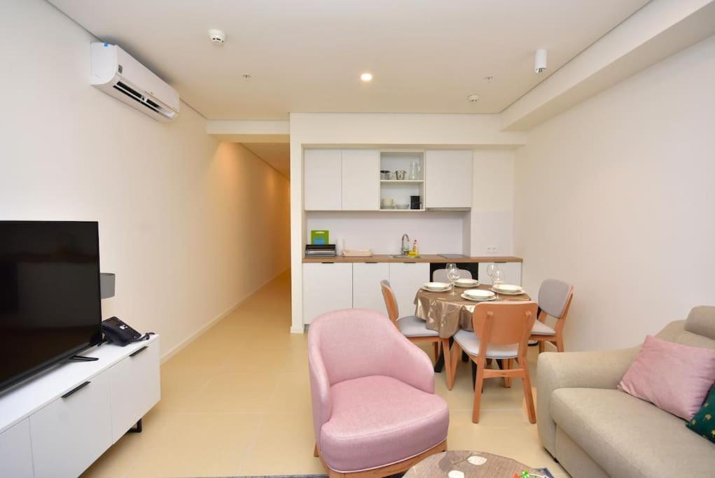Brand New ! Seaside Apt With Poolview & Parking Будва Экстерьер фото